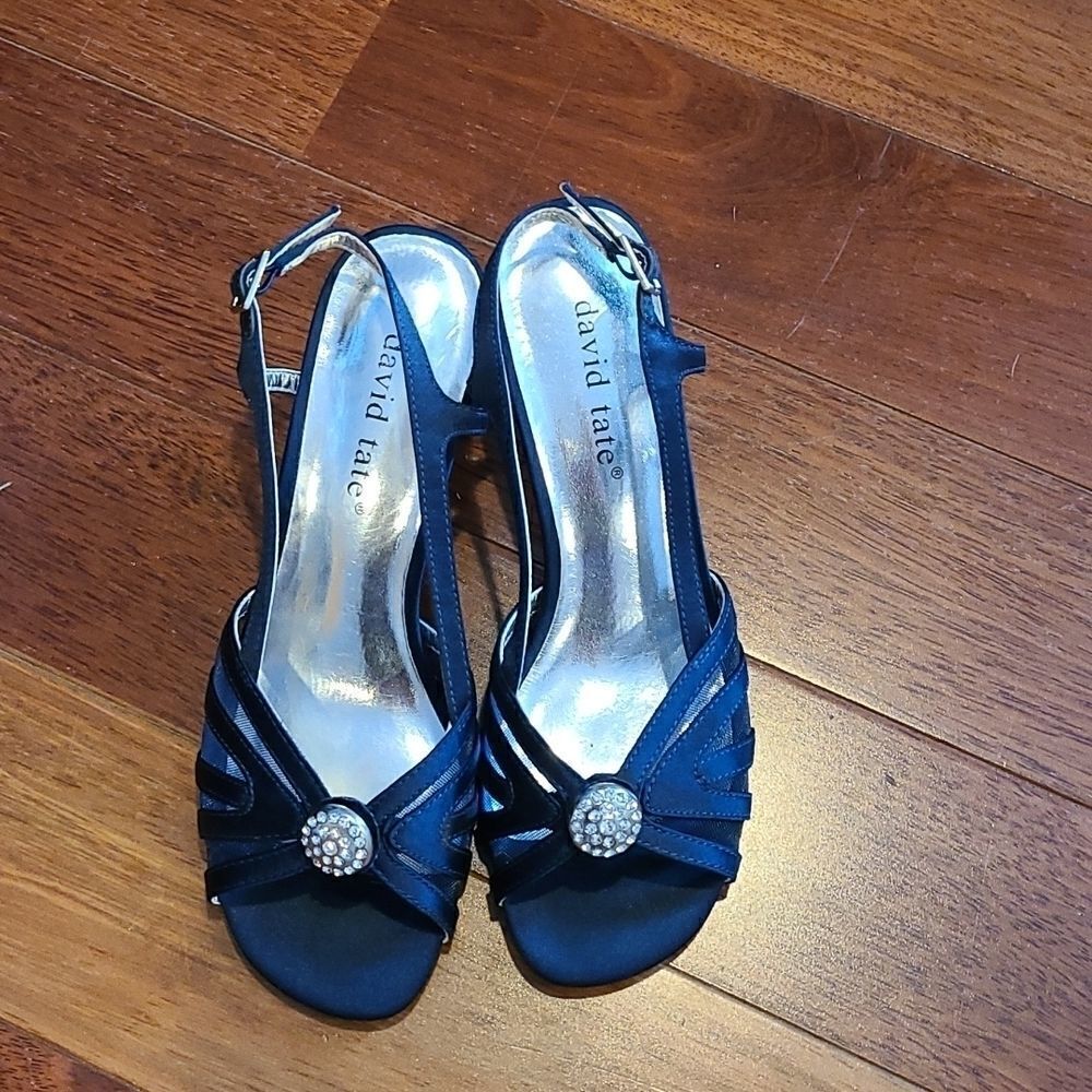 David tate womens heels size 4, only worn once